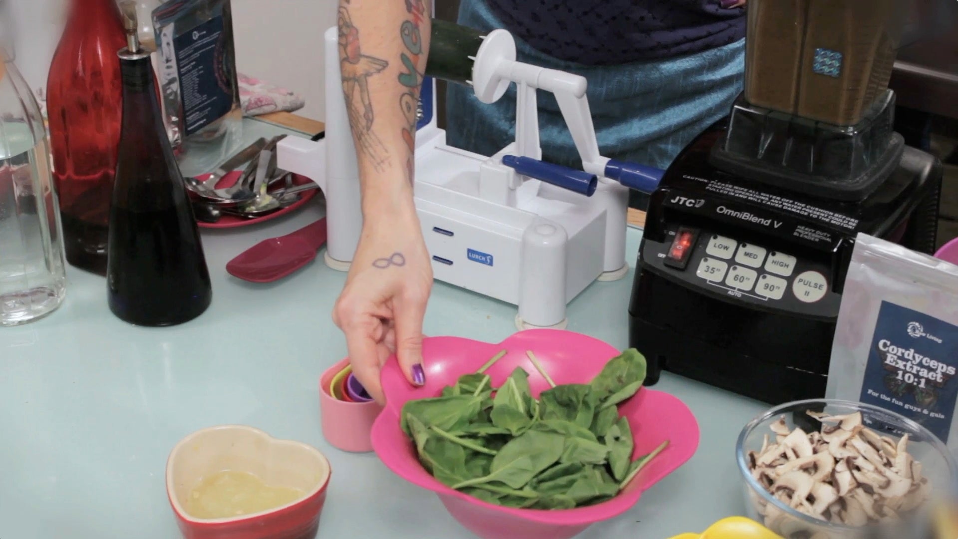 Kate Magic | Encouraging Kids into Healthy Eating Habits Video | Raw Living UK | Events | In this video, Kate Magic (Raw Vegan Food Chef &amp; Expert) discusses strategies for introducing more raw and healthy foods into our children’s diets.