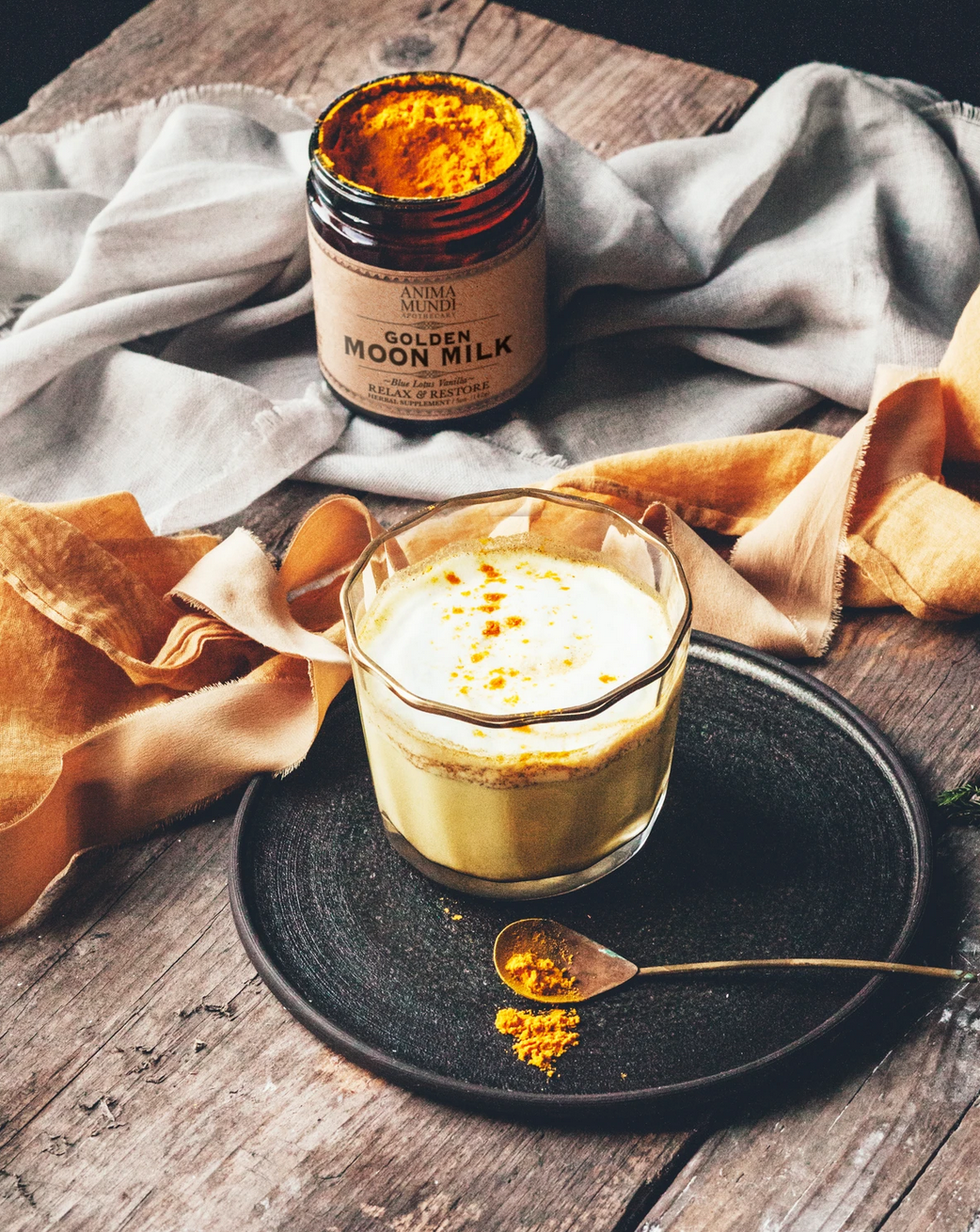 Golden Moon Milk (5oz) | Anima Mundi | Raw Living UK | Herbs &amp; Tonic Herbs | Anima Mundi&#39;s Golden Moon Milk contains relaxing plants, such as Ashwagandha, along with restorative &#39;spirit&#39; plants such as Reishi, and Blue Lotus.