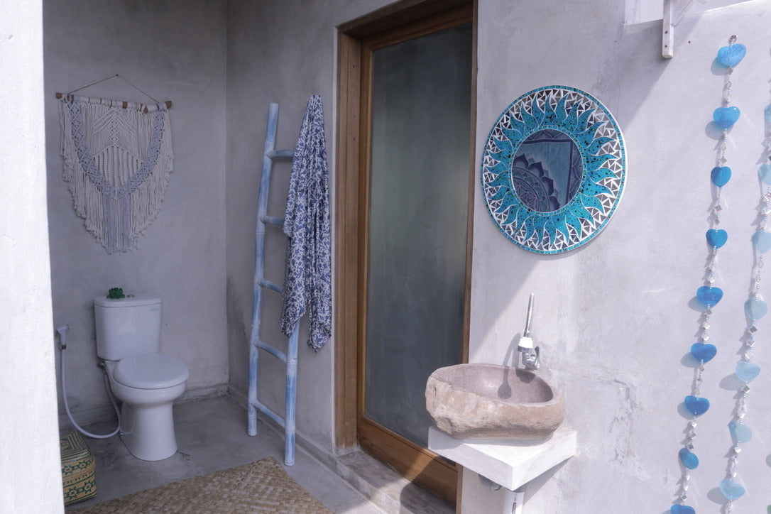 Kate Magic | Bali Magic Villa | Raw Living UK | Events &amp; Retreats | Eco Holiday Rentals | An Eco-Villa in the rice fields, Waranugraha (Magic Villa) is situated in the village of Singakerta, just 10 minutes outside of Ubud, Bali&#39;s spiritual mecca.