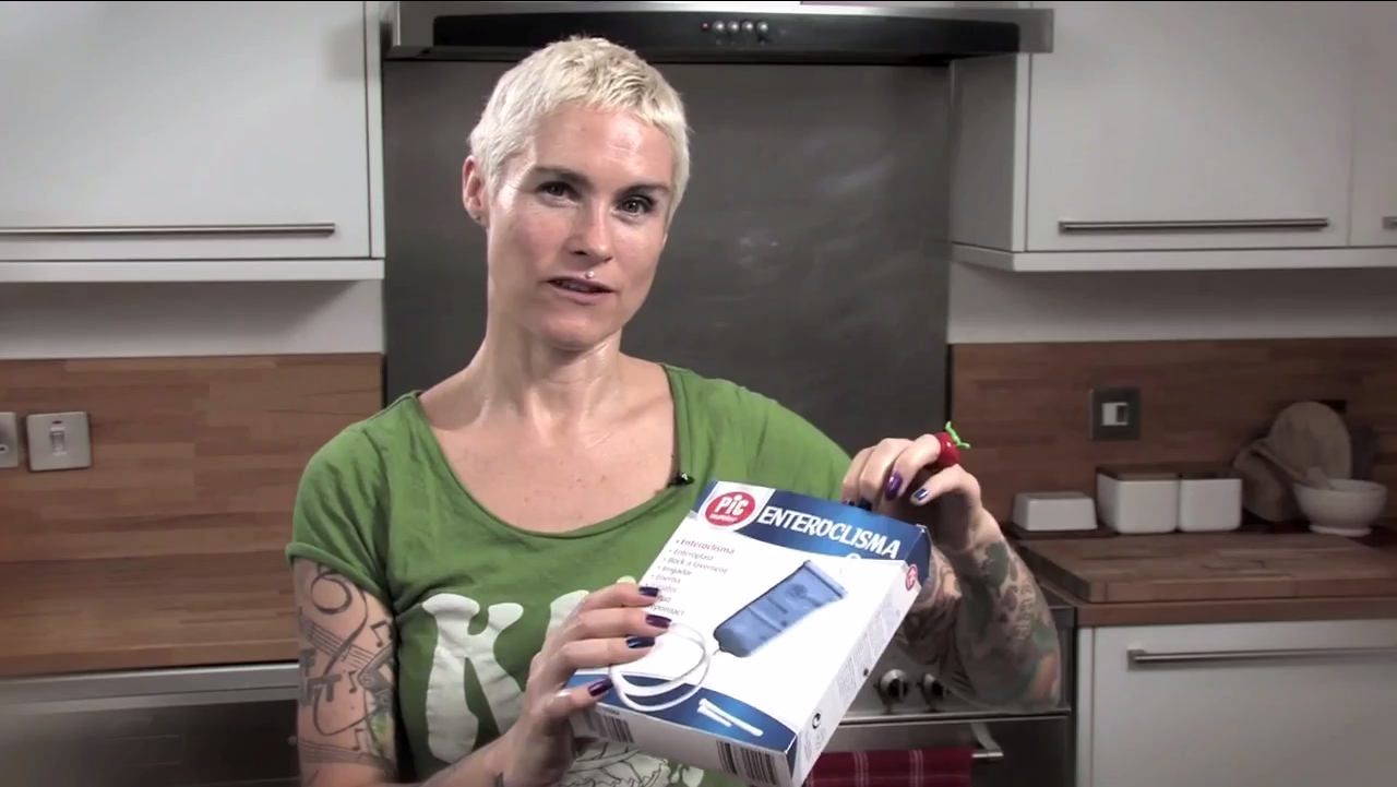 Kate Magic | Detox Naturally Video | Raw Living UK | Events | Kate explores simple time-honoured techniques which, when used regularly, will strengthen the immune system and boost your emotional and physical energy levels.