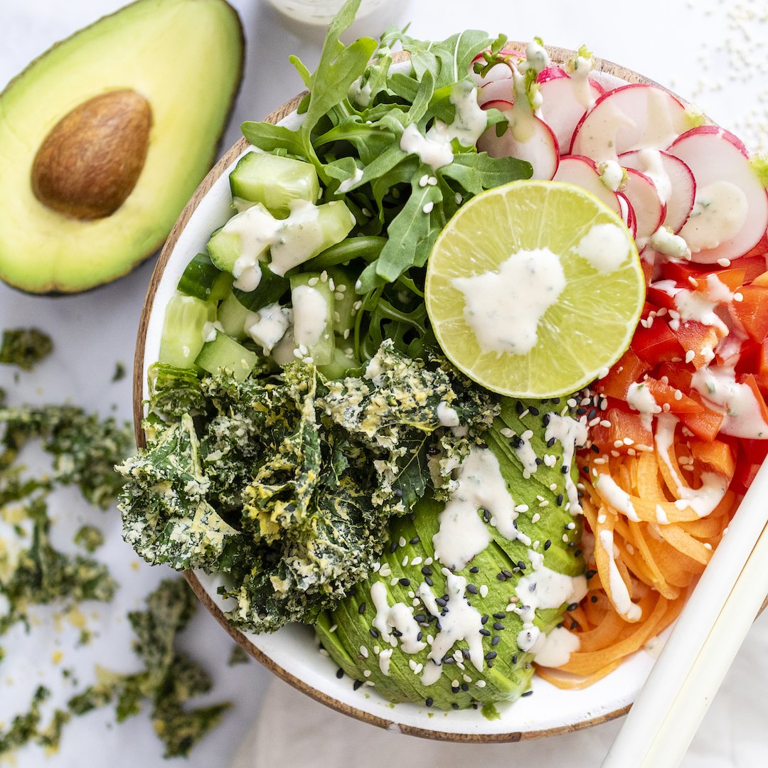 Raw Chee*y Kale Chips (30g) | 8 Foods | Raw Living UK | Eight Foods Raw Chee*y Kale Chips: Deliciously Crunchy, Cheesy-Tasting, but totally Dairy-Free Kale crisps. A Healthy Gluten, Wheat & Refined Sugar-free Snack.